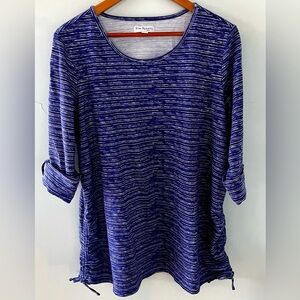 Kim Rogers 1X Blue Purple & White Striped Top w/ Ruched Side 3/4 Tab Sleeve EUC